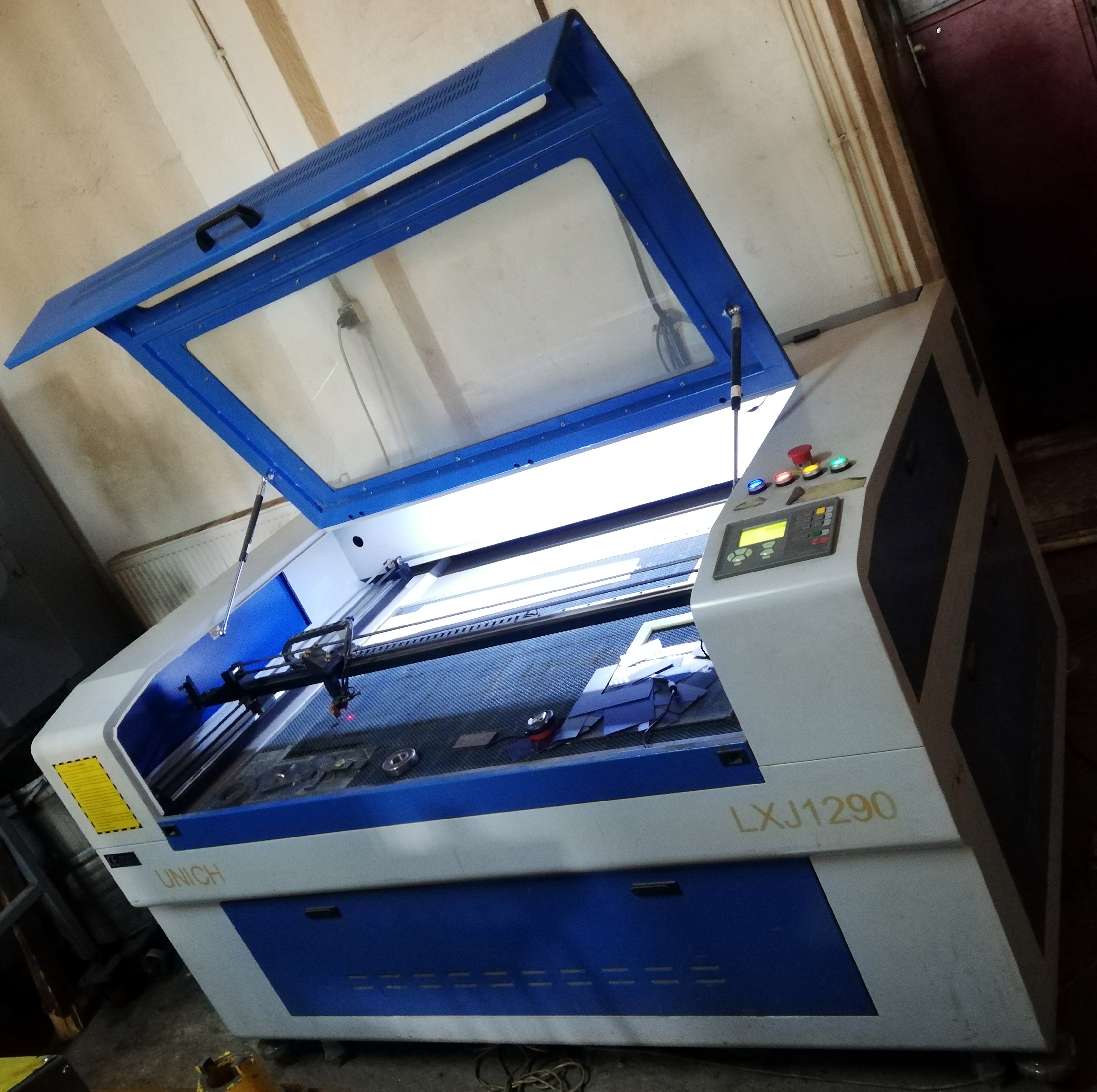 Laser 100W – CNC